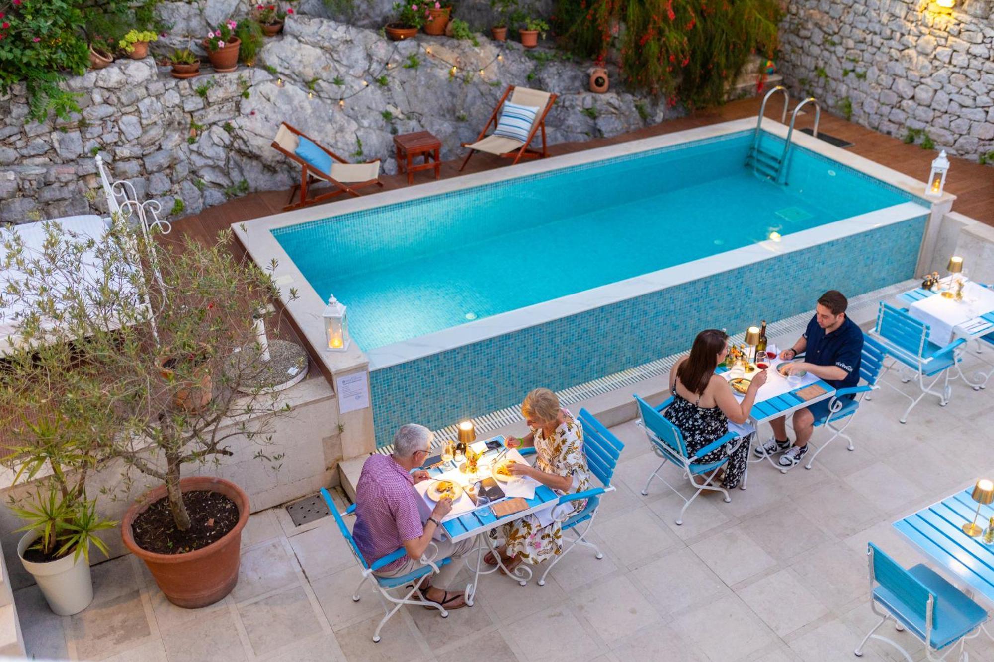 Boutique Capitano 4* Herceg Novi